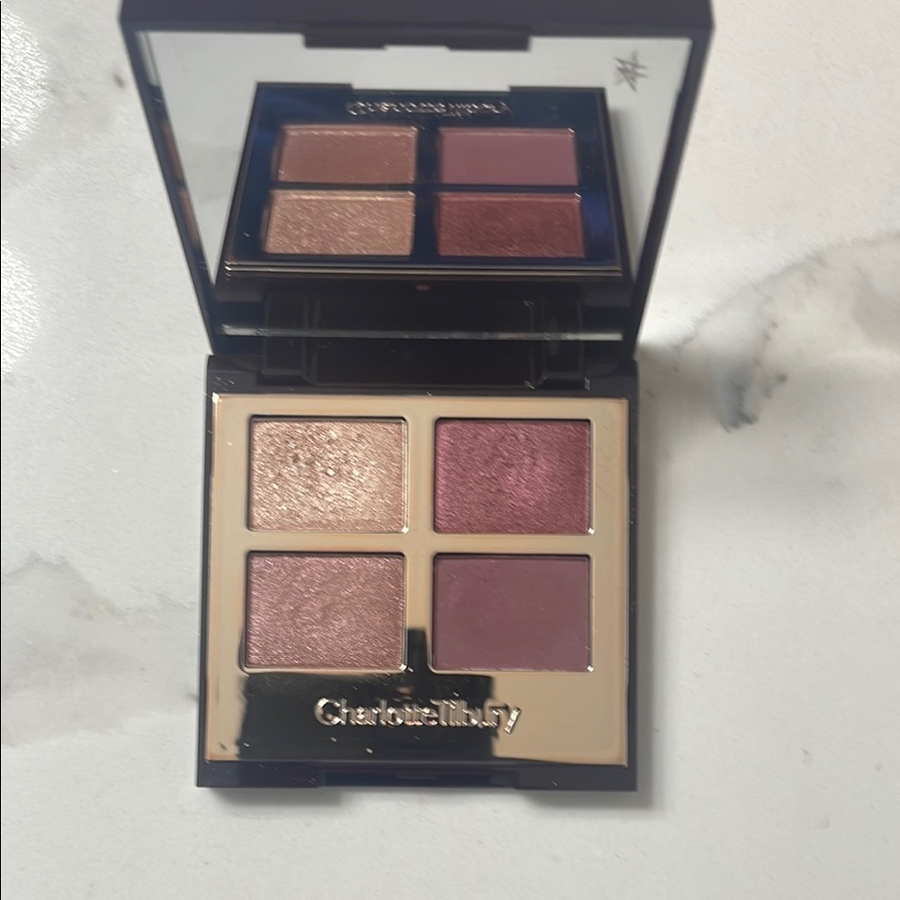 Charlotte Tilbury Luxury Eyeshadow Palette - Mesmerising Maroon